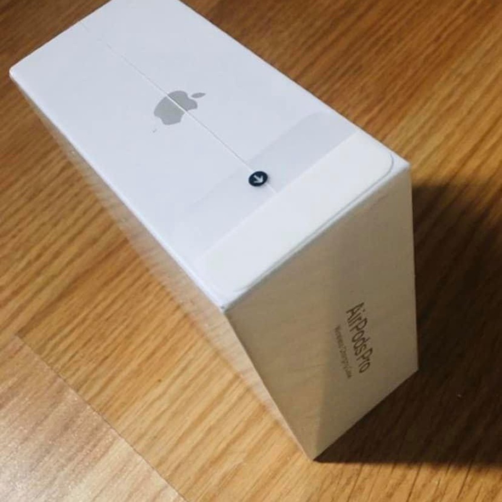 100% Original Brand New AirPods Pro - Picture 2 of 7